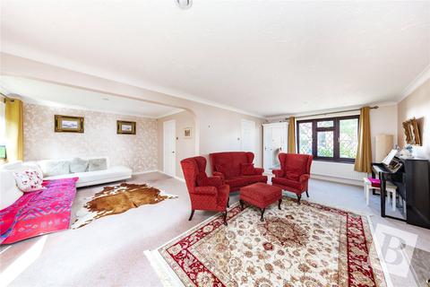 5 bedroom detached house for sale - Cottis Close, Langdon Hills, Basildon, Essex, SS16