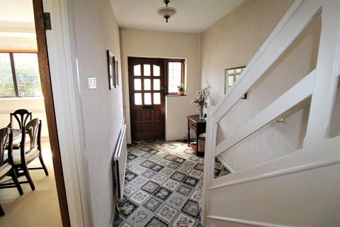 44 River Drive, Upminster, RM14 1AS