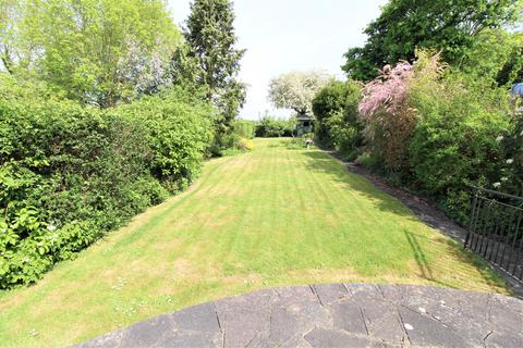 44 River Drive, Upminster, RM14 1AS
