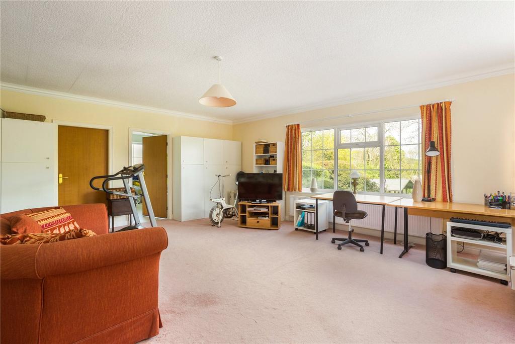Bedroom / Games Room
