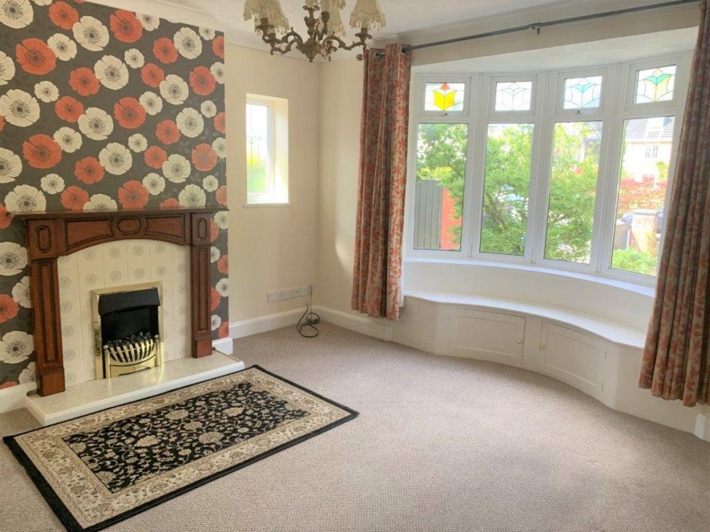 Kirkley Park Road, South Lowestoft 3 bed bungalow £895 pcm (£207 pw)