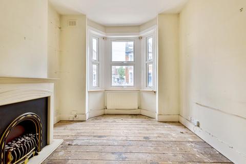 1 bedroom flat for sale - Mossbury Road, Battersea