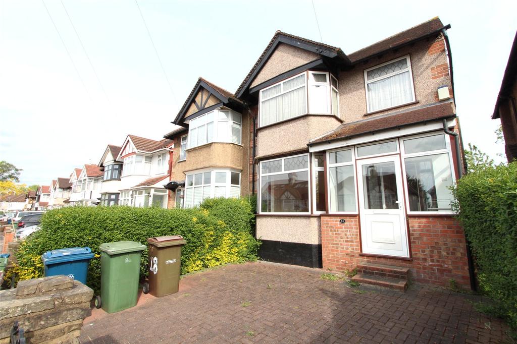 Roxeth Green Avenue, Harrow, HA2 1 bed in a house share £550 pcm (£