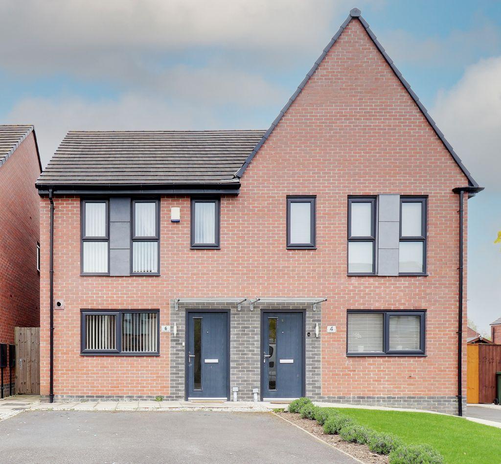 Duke Street, Fitzwilliam, Pontefract... 2 bed semidetached house £