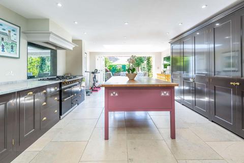 undefined, Kings Road, Windsor, Berkshire