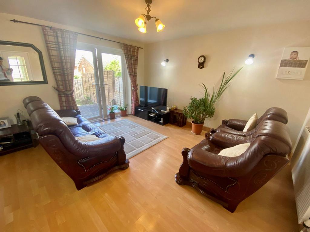 Lounge/dining room