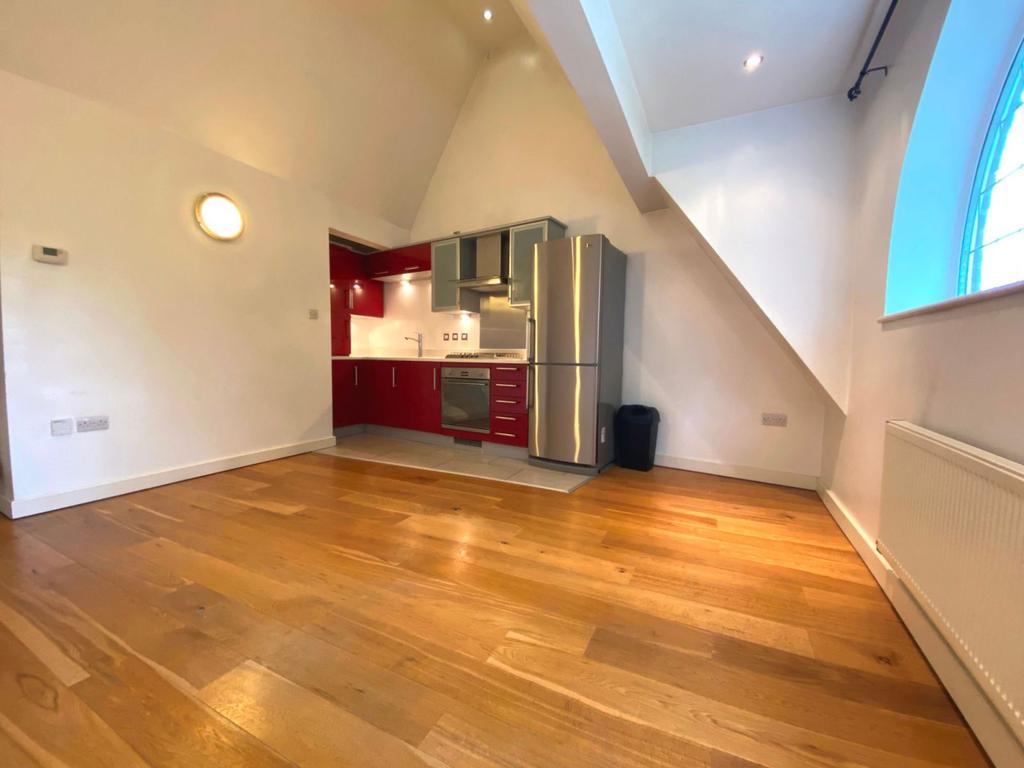 Living / dining / kitchen