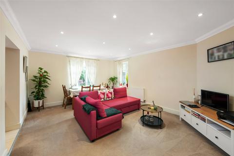 2 bedroom flat for sale, Hillview, 97 Doods Road, Reigate, Surrey, RH2