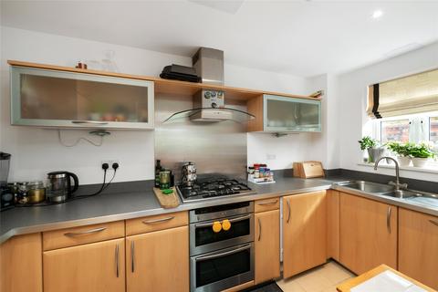 2 bedroom flat for sale, Hillview, 97 Doods Road, Reigate, Surrey, RH2