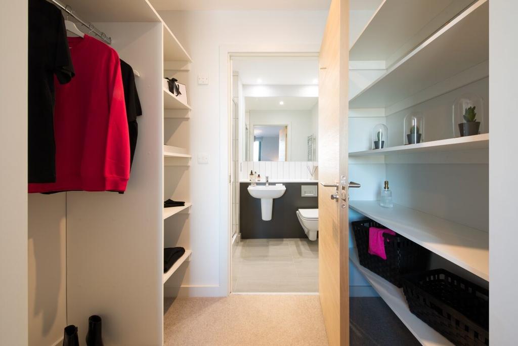 Ensuite