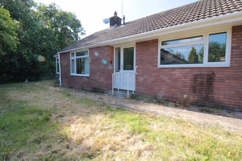 2 bedroom bungalow for sale - Taff'S Well,  Cardiff, CF15