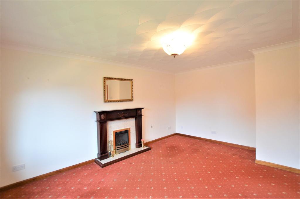 57 Hawkhill Drive, STEVENSTON, KA20 3DF 2 bed detached bungalow £160,000