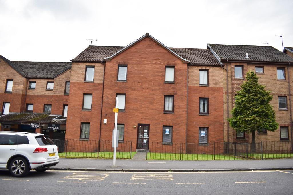 Second Avenue, Clydebank, West... 2 bed flat £625 pcm (£144 pw)