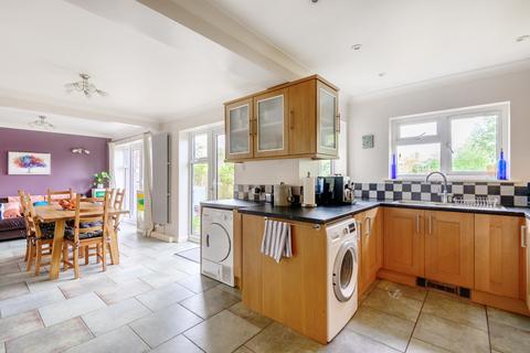 18 Orchard Road, Onslow Village, Guildford, GU2 7QY