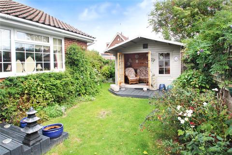 2 bedroom bungalow for sale - Cleveland Road, Worthing, West Sussex