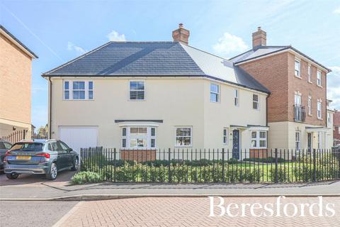 4 bedroom semi-detached house for sale, Guelder Rose, Dunmow, CM6