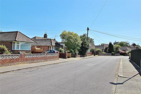3 bedroom bungalow for sale - A'Becket Gardens, Worthing, West Sussex, BN13