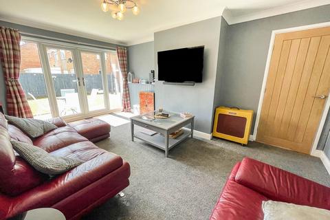 2 Alloway Grove, Hemlington, Middlesbrough, TS8 9HT