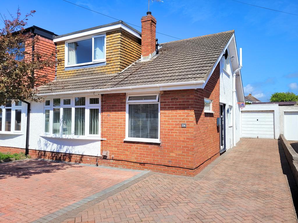 GLYNSTELL ROAD, NOTTAGE, PORTHCAWL... 4 bed semidetached bungalow £
