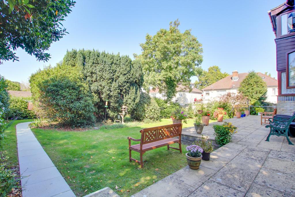 St Anne's Road, Woolston 1 bed retirement property £99,950