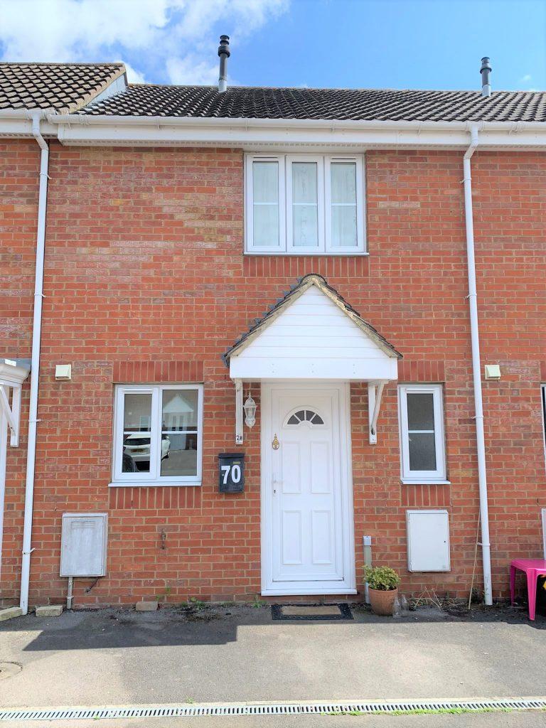 Hatch Road, Swindon, SN3 4XY 2 bed terraced house £850 pcm (£196 pw)
