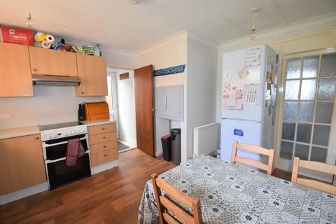 3 bedroom semi-detached house to rent - Spurway Road, Tiverton, Devon, EX16