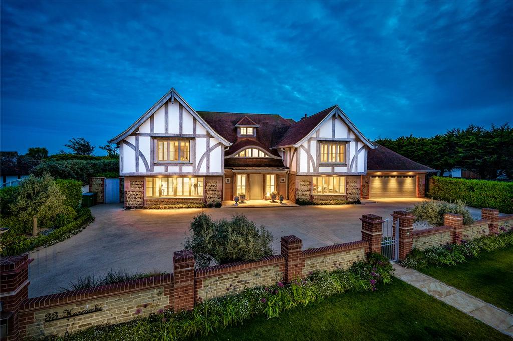 Tamarisk Way, East Preston, West Sussex, BN16 6 bed detached house £8,000,000