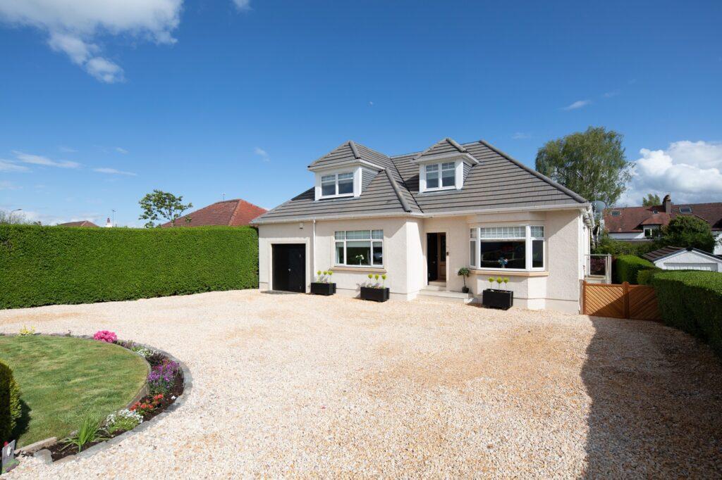 Larchfield Avenue, Newton Mearns 4 bed detached villa £695,000