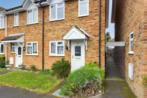 2 bedroom end of terrace house for sale - The Heathers, Stanwell, Middlesex, TW19