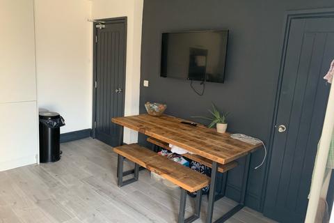 undefined, Lea Road, Gainsborough