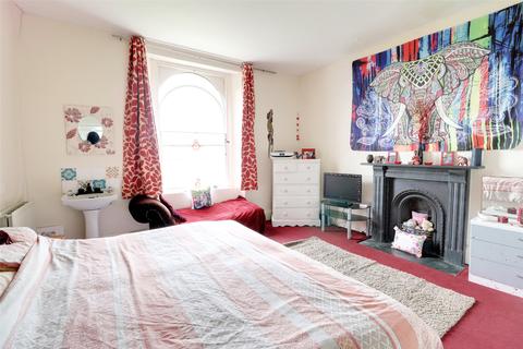 4 bedroom semi-detached house for sale - Tavistock Road, Launceston