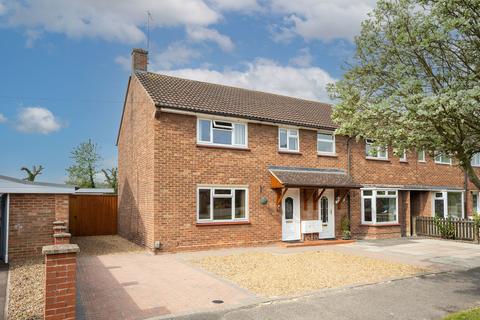 3 bedroom end of terrace house for sale - Whitehill Road, Cambridge