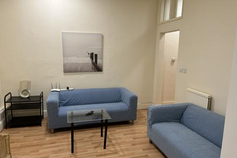 5 bedroom apartment to rent, Leinster Terrace, London W2