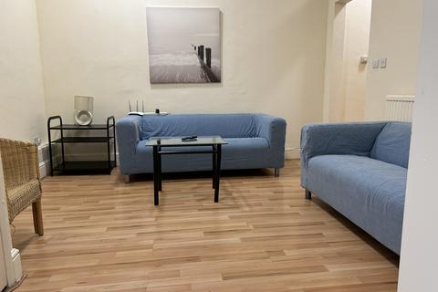 5 bedroom apartment to rent, Leinster Terrace, London W2