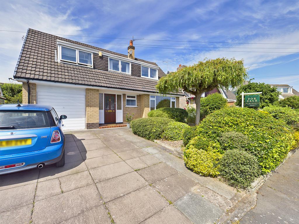 Somerford Road, Broughton, Chester 3 bed detached house £270,000
