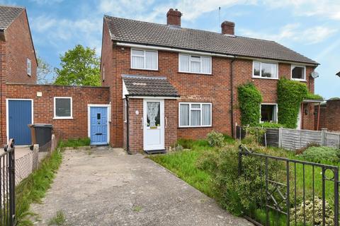 65 Birch Road, Godalming, GU7 3NU