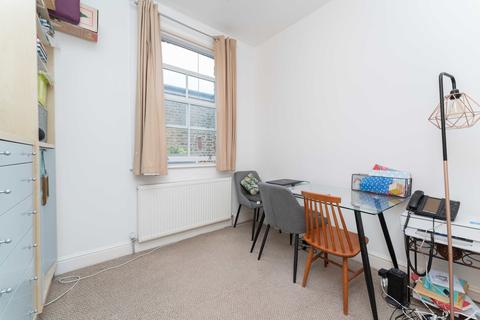 38a Grosvenor Road, London, W7 1HJ