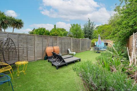 38a Grosvenor Road, London, W7 1HJ