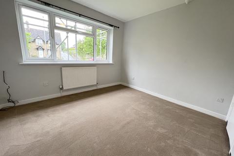 2 bedroom ground floor flat to rent, Bridge Street, Brackley
