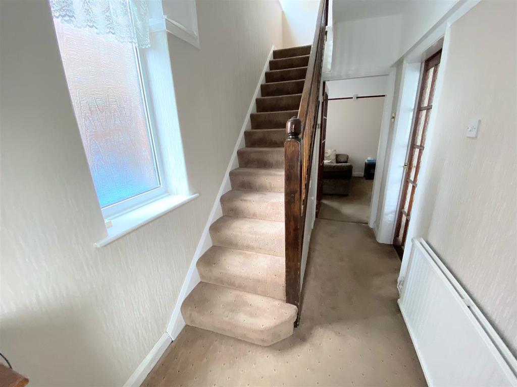 Jeffereys Crescent, Huyton, Liverpool 3 bed semidetached house £170,000