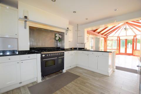 1 Honeysuckle Close, Iver, SL0 0LZ