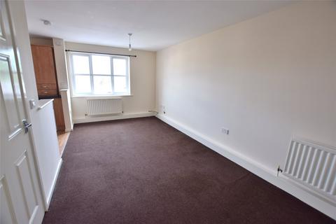 2 bedroom apartment to rent, Cemetery Road, Gateshead, Tyne and Wear, NE8