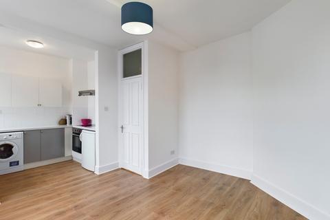1 bedroom apartment for sale - Windsor Street, Chertsey, Surrey, KT16