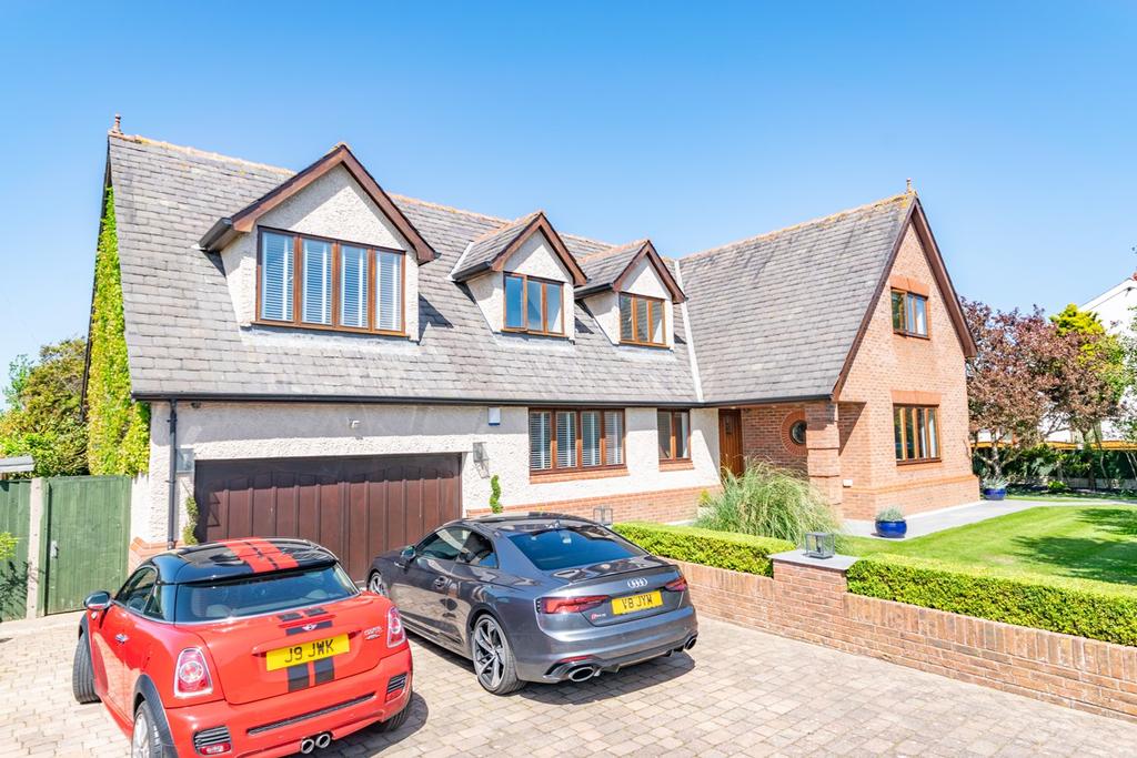 Moss House Road, Marton Moss... 4 bed detached house £675,000