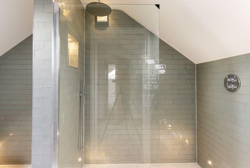 Bedroom 1 En-suite