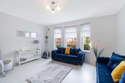 3 bedroom flat for sale - Warriston Crescent, Carntyne, G33 2JP
