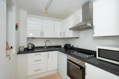 2 bedroom flat for sale - Sevenoaks Road, Orpington, BR6 9JL