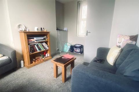 3 bedroom terraced house to rent, Caellepa, Bangor, Gwynedd, LL57