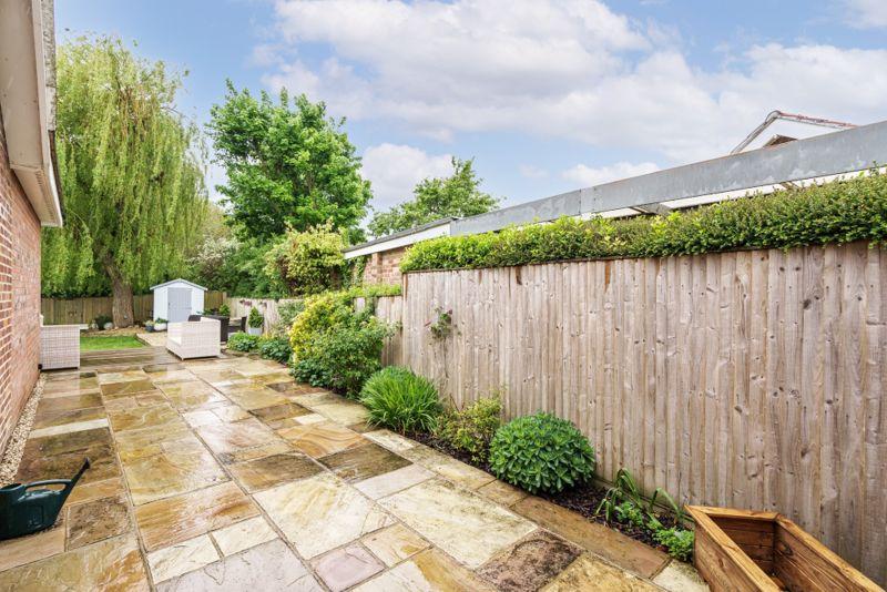Side patio
