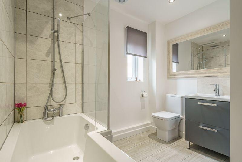 En suite bathroom